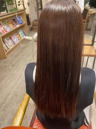 ロング 岡田 真弥のヘアスタイル