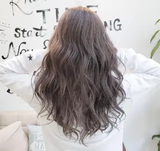 ロング カラー Luana 矢場町のヘアスタイル