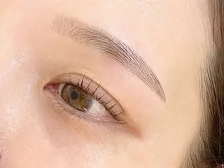 アイブロウ pam eyelash & brow所属・pam 櫻場のマツエク・マツパデザイン