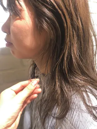 セミロング カラー さかい なつみのヘアスタイル