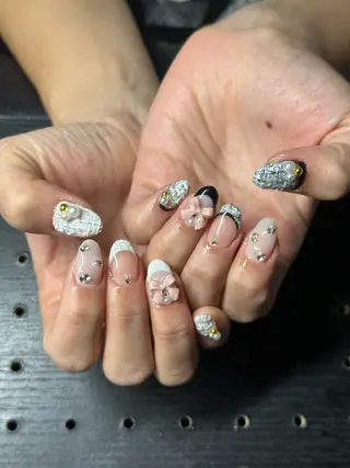 ネイル シャインネイル所属・伊藤 くるみのネイルデザイン