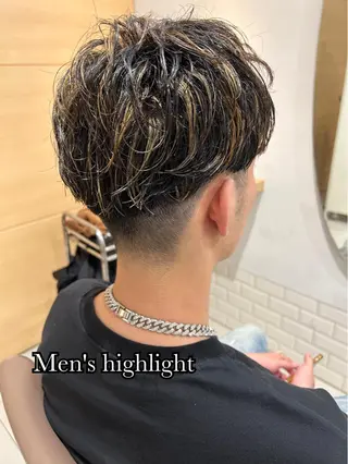 カラー メンズ Ida Akaneのヘアスタイル