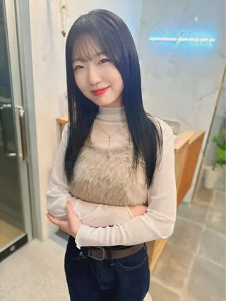 ロング Zina 髪質改善 たつやのヘアスタイル