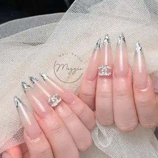 ネイル Maggie Nail🦩のネイルデザイン