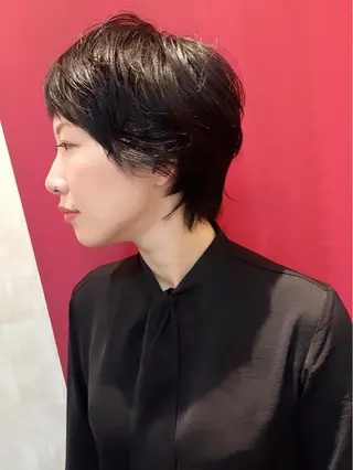 ショート HARUNA🤍 大人ショートヘアのヘアスタイル