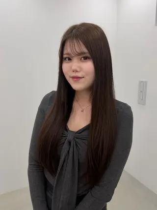 ロング mei🪽 カラーモデルのヘアスタイル