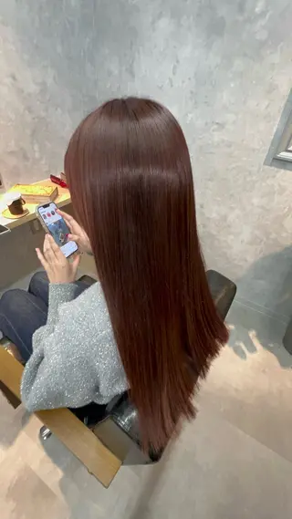 ロング motoトップカラー リスト/ブリーチカラのヘアスタイル