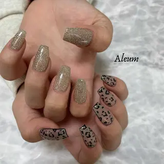 ネイル Aleum所属・Nail Salon Aleumのネイルデザイン
