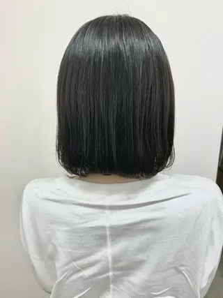 ショート カラー 色白に見える暗髪 梅田・増田のヘアスタイル