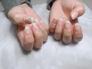 ネイル 𝐑𝐞𝐯𝐢𝐨 ___堺市西区のマツエク・マツパデザイン