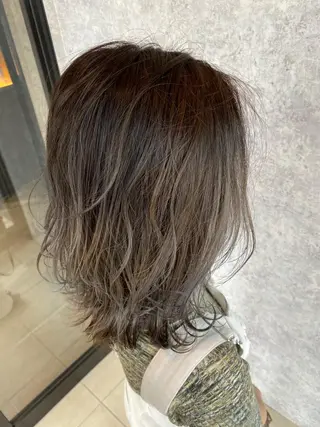 ミディアム Kobayashi ハイライト/ショートのヘアスタイル