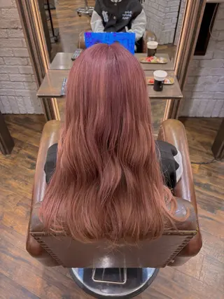 ロング カラー noa 似合わせ︰ 透明感︰韓国風のヘアスタイル