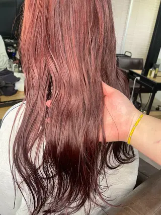 カラー ミルクティーベージュ ブリーチ🖤サヤカのヘアスタイル