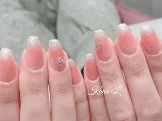 ネイル 芦辺 香奈のネイルデザイン