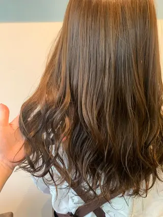 セミロング カラー ハイトーン/レイヤー 💜Akaneのヘアスタイル