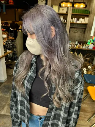 ロング Welila by haku所属・Yuuki ウェリラバイハクのヘアスタイル