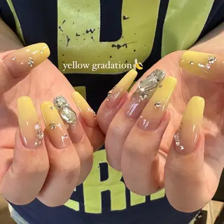 ネイル 佐藤 穂乃香のネイルデザイン