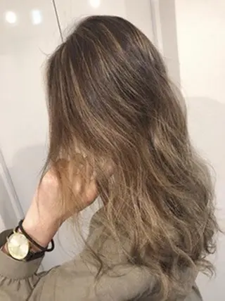 ロング カラー 店長 奈須 雄紀のヘアスタイル