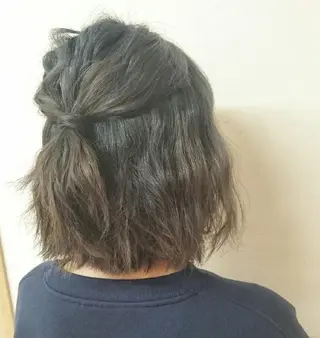 ショート カラー ヘアアレンジ 透明感ハイライト◎ 伊藤夏海のヘアスタイル