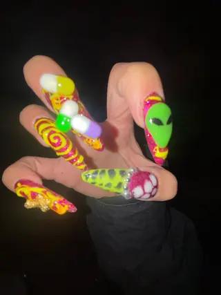 ネイル 個性派NANA ネイルのネイルデザイン