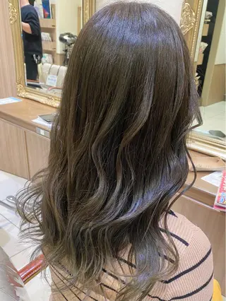 ロング カラー 古川 琴美のヘアスタイル