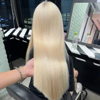 カラー Off-White 大阪所属・offwhite Nano🪩🧡のヘアスタイル