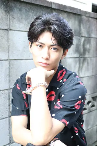 メンズ メンズパーマ 渡邉裕人のヘアスタイル