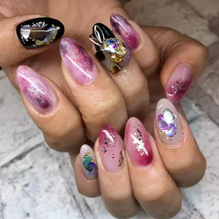 ネイル repos~ルポ~所属・里見 麗のネイルデザイン