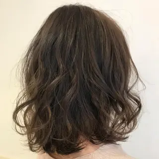ミディアム 松島 涼花のヘアスタイル