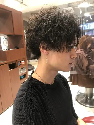 ミディアム パーマ メンズ 田邉 知樹のヘアスタイル