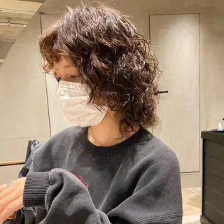 ミディアム パーマ 🌈圧倒的デザイン力 内井省吾のヘアスタイル