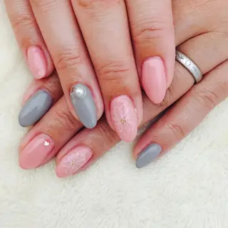 ネイル Sympa 𝓜iwako🐰ᩚのネイルデザイン