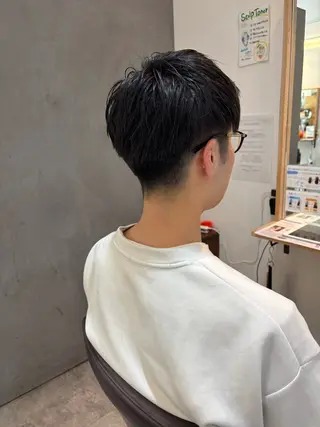 メンズ RISE SWELL momone江坂のヘアスタイル