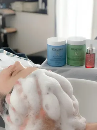 ミディアム ヘアアレンジ 🌈本物の髪質改善 森田涼平のヘアスタイル