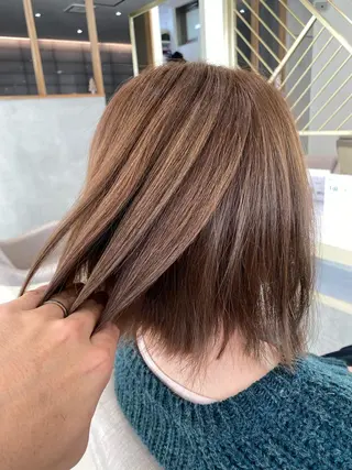 ミディアム 渡辺　亮/ 白髪ぼかし/髪質改善のヘアスタイル