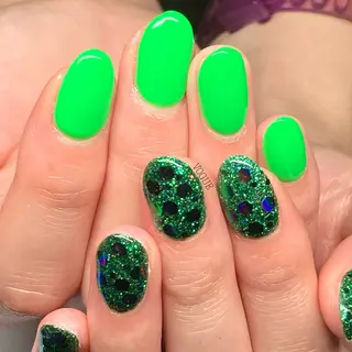 ネイル VOGUE ×SWANのネイルデザイン