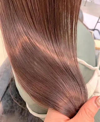 カラー レイヤーカット カノン🩷のヘアスタイル