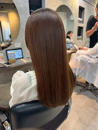 カラー スタイリスト/ 舩戸夏稀のヘアスタイル