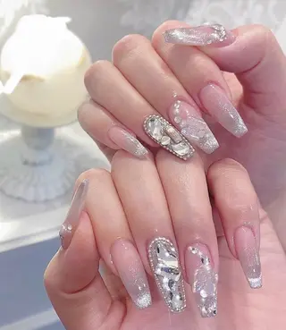 ネイル UniqueNail 長さだし専門店のネイルデザイン