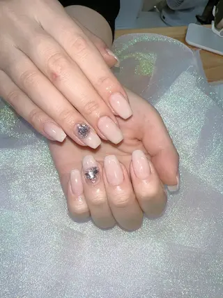 ネイル Hey🌈NAIL 長さ出し専門店のネイルデザイン