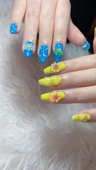 ネイル n o q r m. n a c h iのネイルデザイン