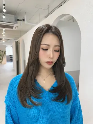 セミロング カラー 韓国レイヤー透明感 カラーヨウスケのヘアスタイル