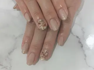 ネイル ネイル＆フラワーサロン〜Ri✦hiro〜鳥栖店所属・HIRATA RIEのネイルデザイン