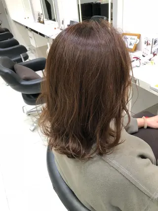 ミディアム 岸 保奈美のヘアスタイル