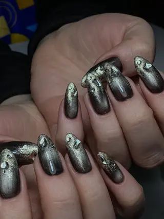 ネイル Isinha Nailsのネイルデザイン