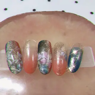 ネイル 奥園 良恵のネイルデザイン