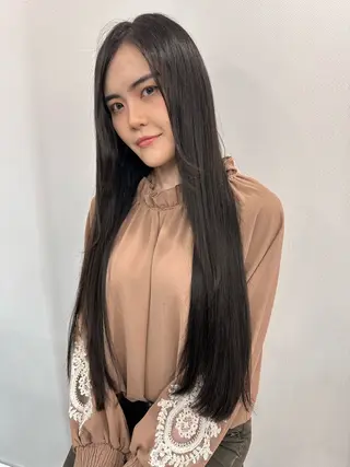 ロング Endearing 銀座/レイヤーカットのヘアスタイル