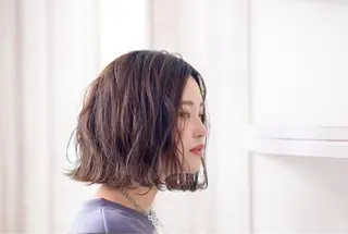 カラー 小林 栞菜のヘアスタイル