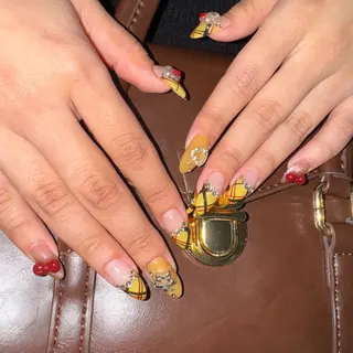 ネイル Beauty Salon amour所属・Seven's / NANAのネイルデザイン