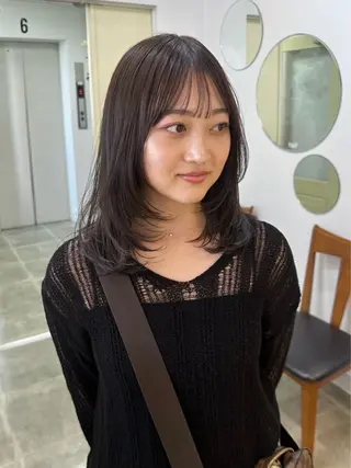 ミディアム カラー 四日市/レイヤー /似合わせカットのヘアスタイル